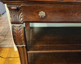 DINING ROOM SET IS "BEST OFFER" WHICH MUST BE ACCEPTED BY THE FAMILY
matching antique 3 piece solid oak dining set