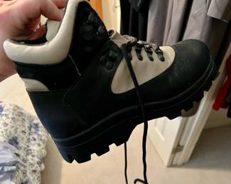 London Fog boots, men’s 9