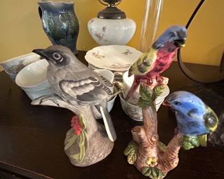 Bird figurines