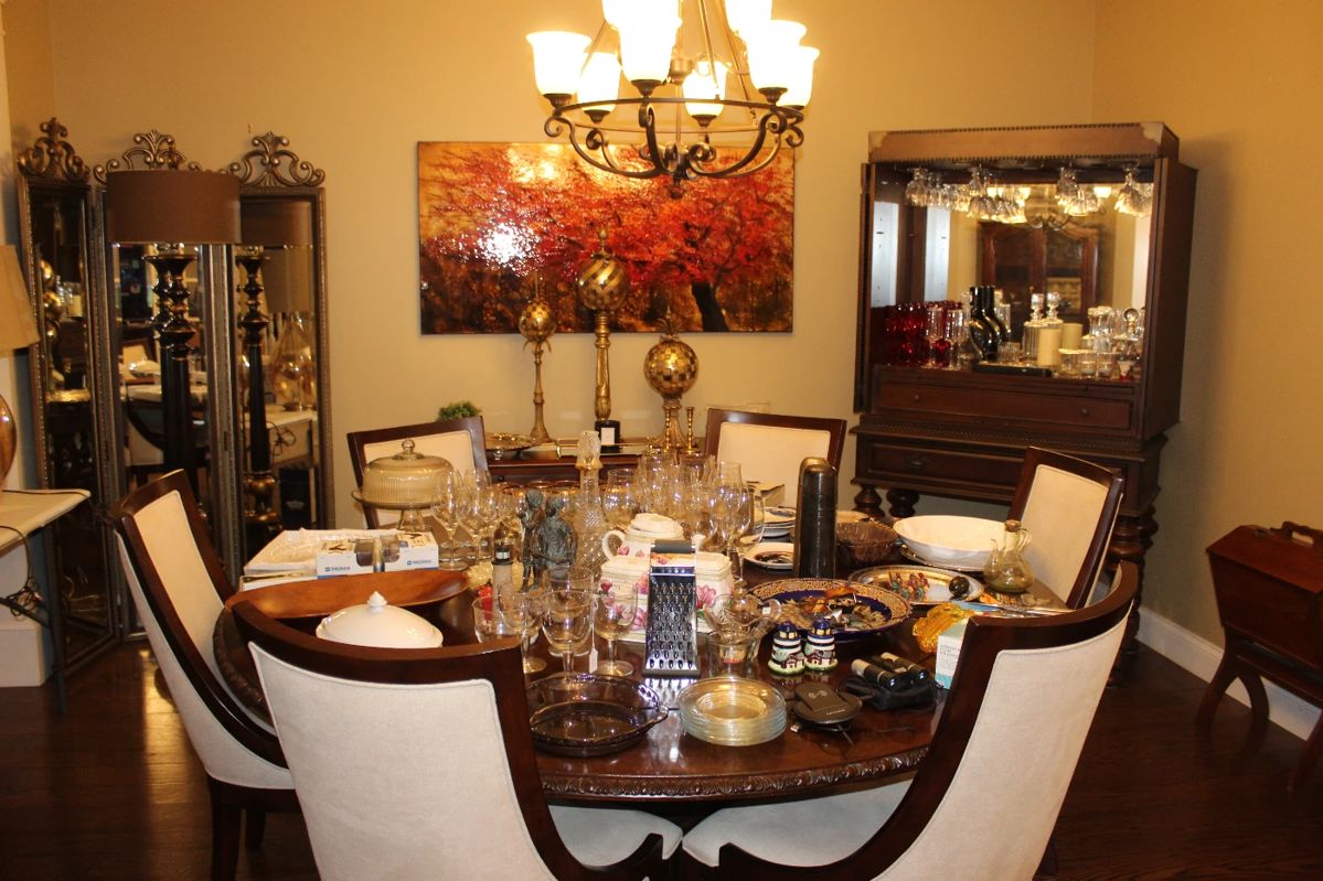 HIGH END HOME 2 DAYS ESTATE SALE SAINT CLOUD... starts on 11/3/2023