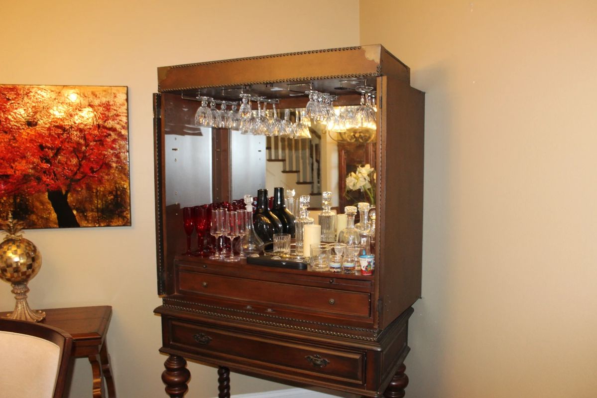 HIGH END HOME 2 DAYS ESTATE SALE SAINT CLOUD... starts on 11/3/2023