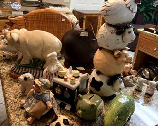 OH!  and there's a huge pig collection!  All shapes, sizes and materials.