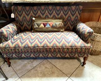 This settee has a great flamestich fabric.