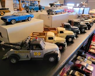 RS Road Service Wrecker Truck 