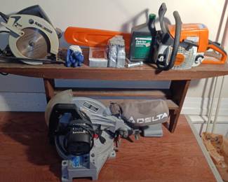 Stihl MS250 - Chainsaw - includes oil and extra blade. Delta 10" Compound Miter Saw - Wooden Bench                                                               