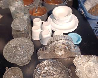 Glass Clock - Crystal - Glass Storage Containers - Gotham Steal Pans - Dish Set