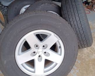 Jeep Wrangler Rim's and Tire's - 245/75/16 - 