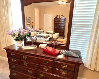 Dresser with Mirror 