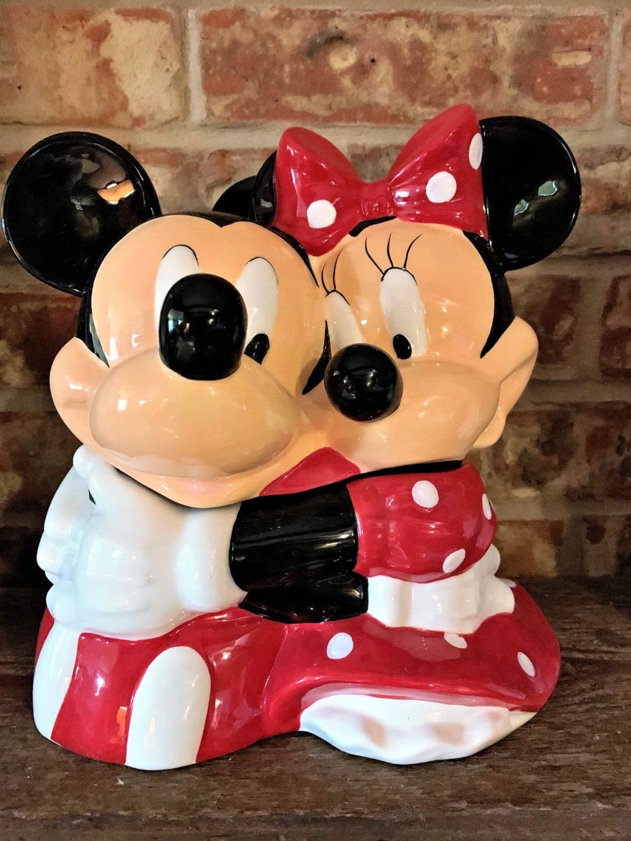 DENTON Furniture, Antiques, Knickknacks,... starts on 10/20/2023