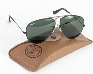 #84 • 1980s Ray-Ban Aviator Classic Sunglasses with Case - Wire Rims, Green Lens
