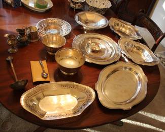 More sterling silver items, trays, bowls...
