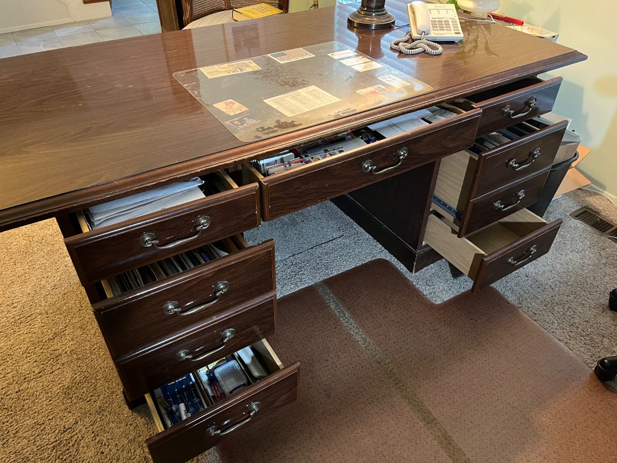 Estate Sale Everything Must Go! in Creve Coeur, MO starts on 10/21/2023