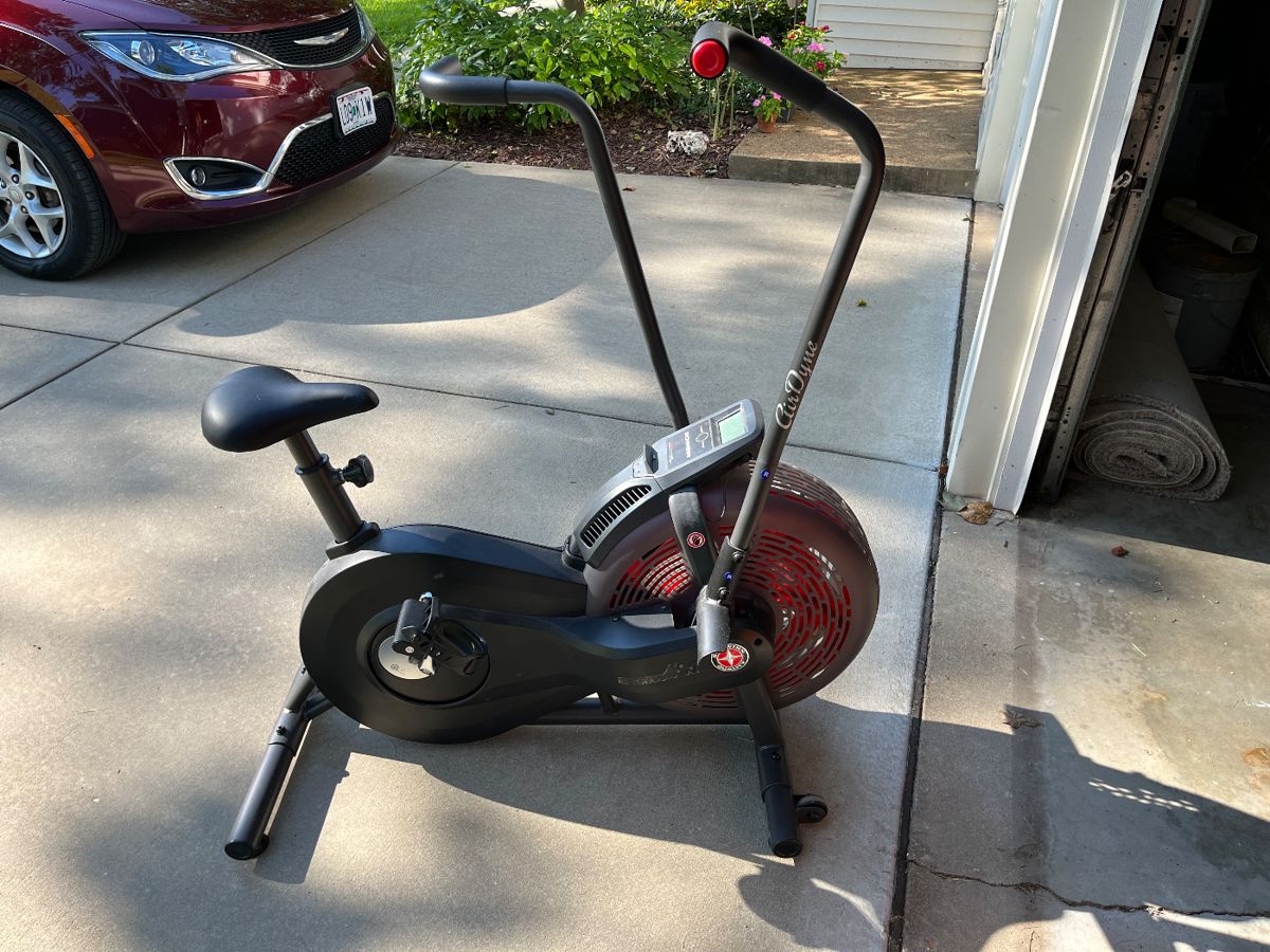 Estate Sale Everything Must Go! in Creve Coeur, MO starts on 10/21/2023