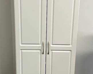 Tall pantry cabinet