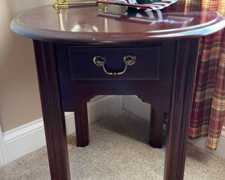 Round side table with drawer (1 of 2)
