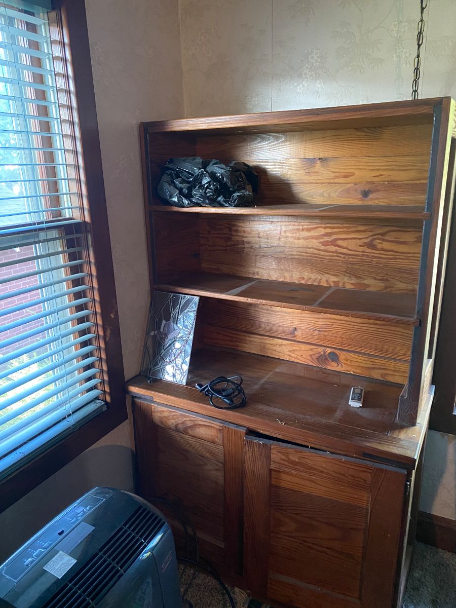 Crystals, Healing Oils and Vintage Clothes... starts on 11/4/2023