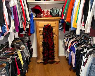 Activewear & ladies clothing 