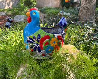Hen planter