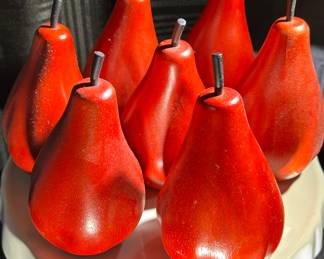 Do you know that red is the first color babies can see after black and white.