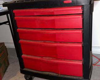 Rubbermaid tool cart
