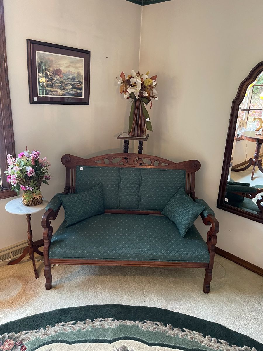 Living Estate Sale by The Junque Ladies starts on 10/26/2023