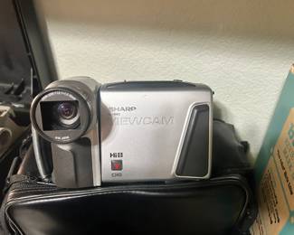 Sharp Viewcam VL-H880