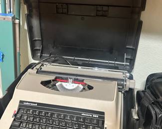 Underwood Electric 565