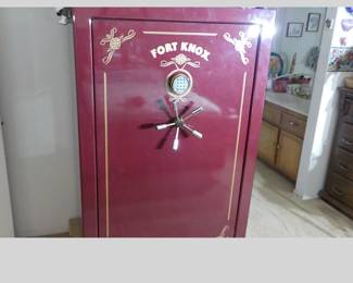 FORT KNOK Executive 10000 S.V.&nbsp;SAFE We are going to ask $4,250.00 for this safe.