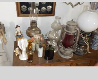 Many, many VINTAGE AND ANTIQUE LANTERNS, 