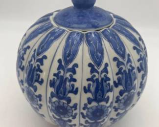 Pier 1 Blue & White Chinoiserie Floral Large Ceramic Ginger Jar