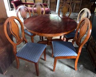 Vintage Solid Wood Pedestal Table & 6 Hoop Back Chairs