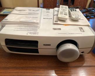 Epson PowerLite Home Cinema 8350 Projector w/Remote