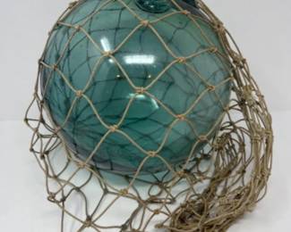 11" Glass Float in Net