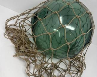 9" Glass Float in Net