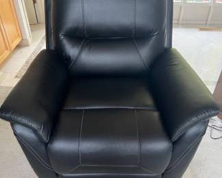 LIKE NEW Black Electric Recliner with USB Charger