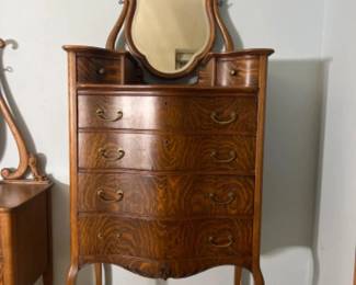 Antique Tiger Oak Veneer Gentleman’s Chest with Mirror