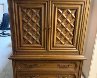 Vintage 1960s Thomasville Highboy Armoire - Excellent Condition