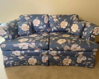Vintage Drexel Blue Pastel Floral Loveseat - Excellent Condition