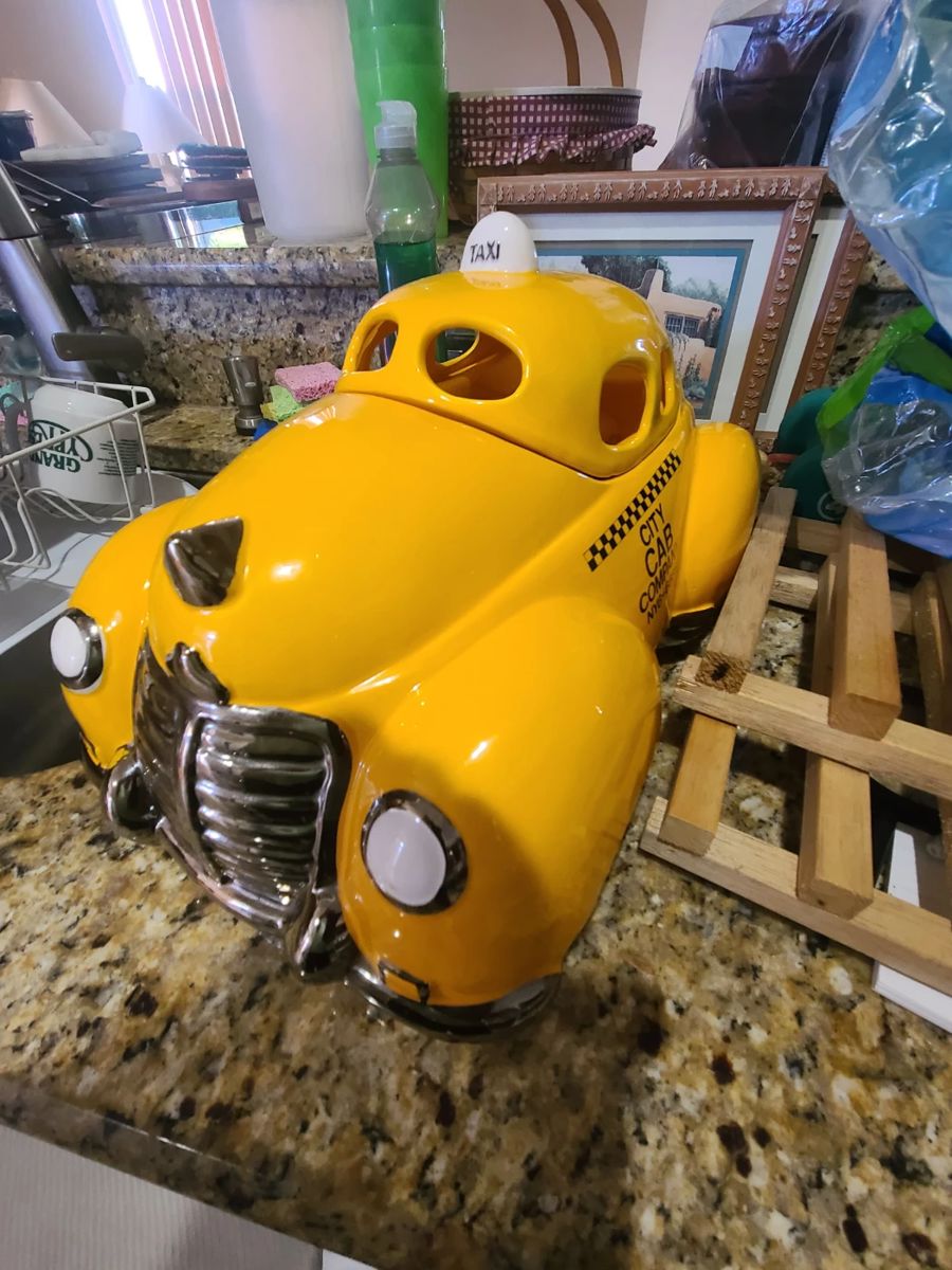 Estate Sale in Melbourne, FL starts on 10/19/2023