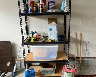 Miscellaneous garage items