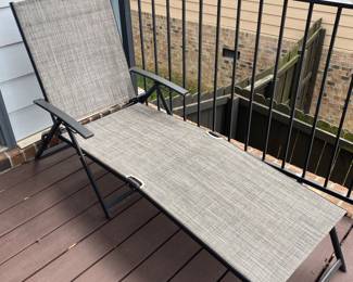 Patio set with table, 5 chairs and a chaise