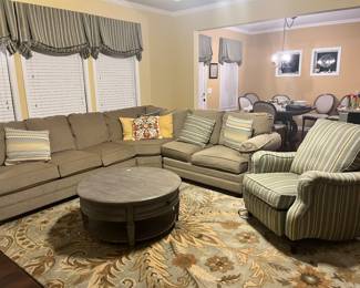 Coffee table $100 - 50% off price 