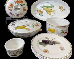 ROYAL WORCESTER, THE ROYAL HORTICULTURAL SOCIETY, PORTMEIRION BOTANIC GARDEN Casserole Set And Dishware