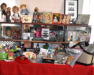 Begin Front Bedroom Close Up Photos