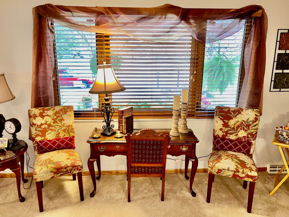Beautiful Worthington Tag Sale! (lovely furniture,... starts on 10/20/2023
