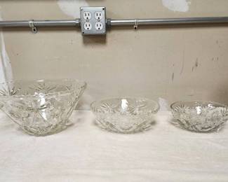 Vintage 3 Piece Bowl Set