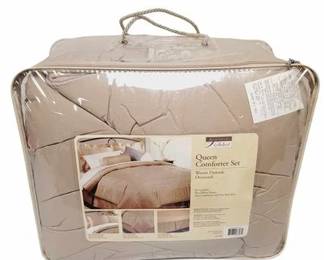 Home Trends Select Queen Comforter Set Woven Damask Oversized