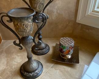 DECORATIVE ITEMS