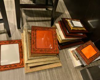AMAZING PICTURE FRAMES