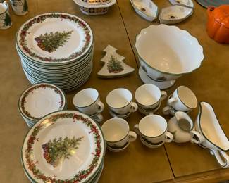 CHRISTOPHER RADKO CHRISTMAS CHINA
